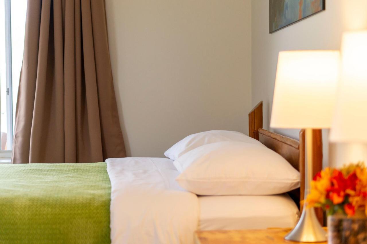 Wayside Motel Manitoulin Manitowaning Екстер'єр фото