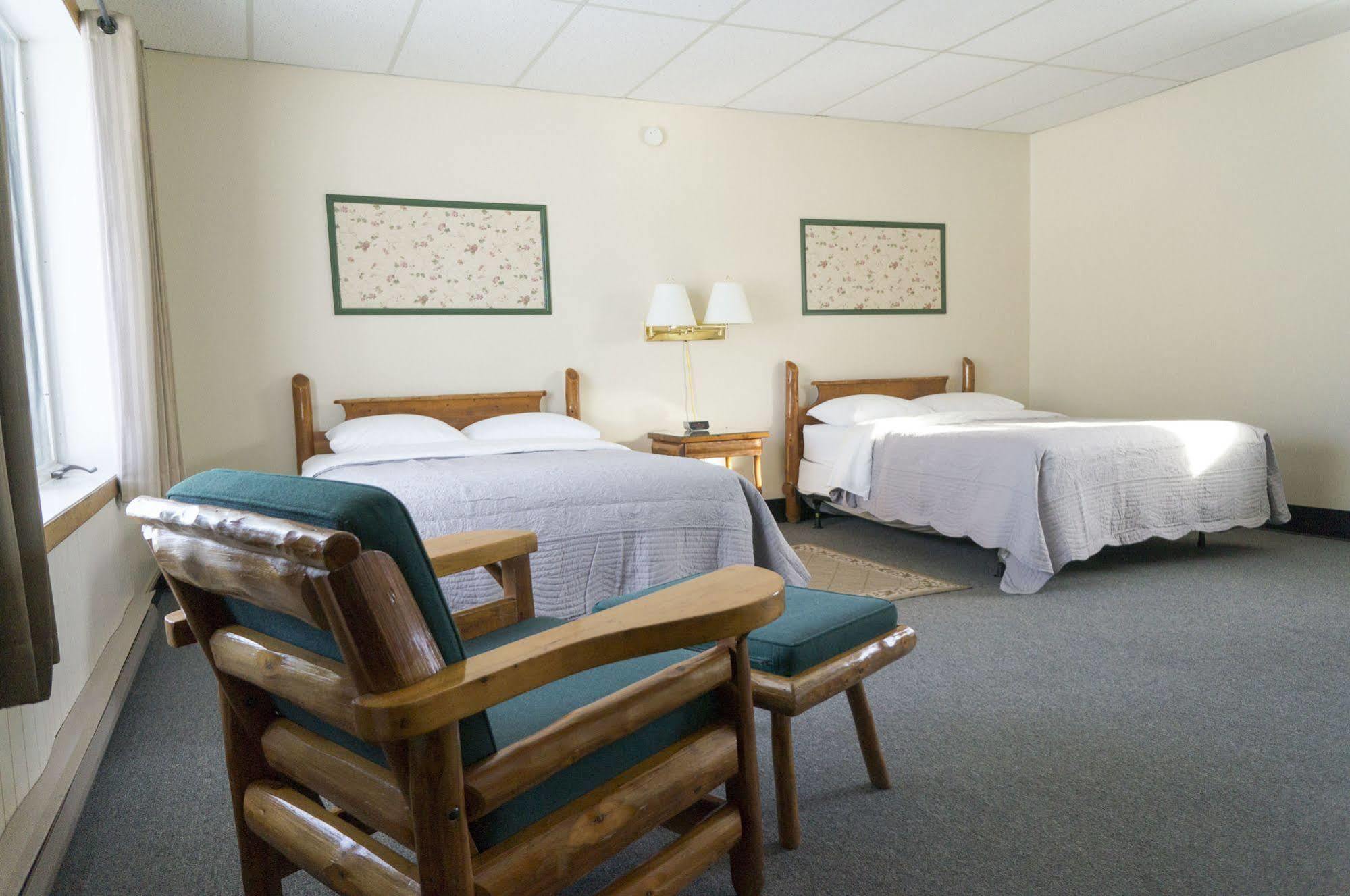 Wayside Motel Manitoulin Manitowaning Екстер'єр фото